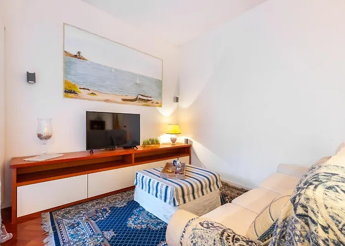 Hostdomus - Salsedine Apartment